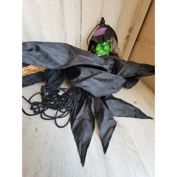 Vintage Scary AS IS hanging witch broom Halloween prop decor - Picture 6 of 9